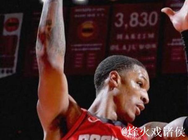 乌度卡对裁判怒吼:你xx睁大眼睛看看,睁大你的x眼看看 乌度卡对裁判怒吼:你xx睁大眼睛看看,睁大你的x眼看看