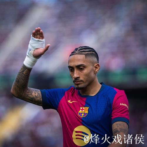 拉菲尼亚巴萨生涯禁区外打入10球,与亚马尔并列同期队内最多 拉菲尼亚巴萨生涯禁区外打入10球,与亚马尔并列同期队内最多